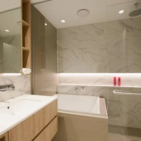 Rest Collection Sky High Apartment As West Side Place Melbourne Exterior photo